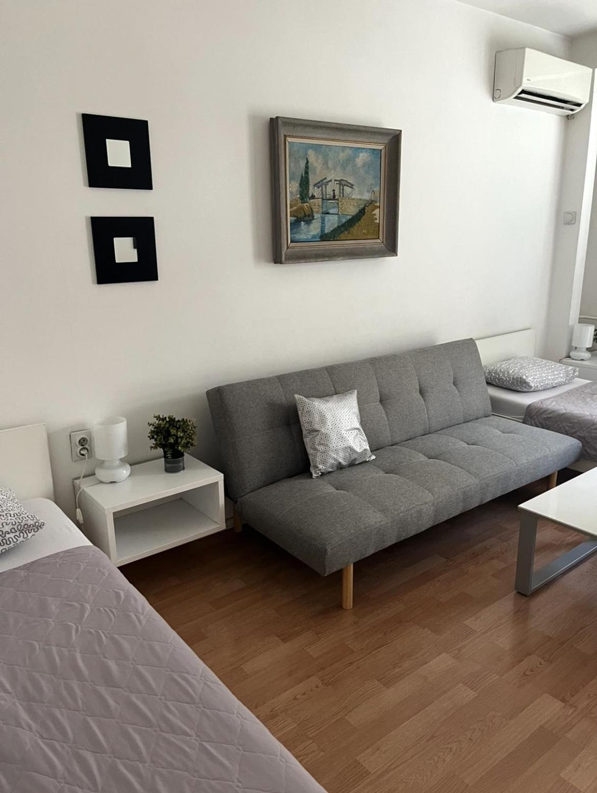 Arss Apartment Skopje Main Square מראה חיצוני תמונה