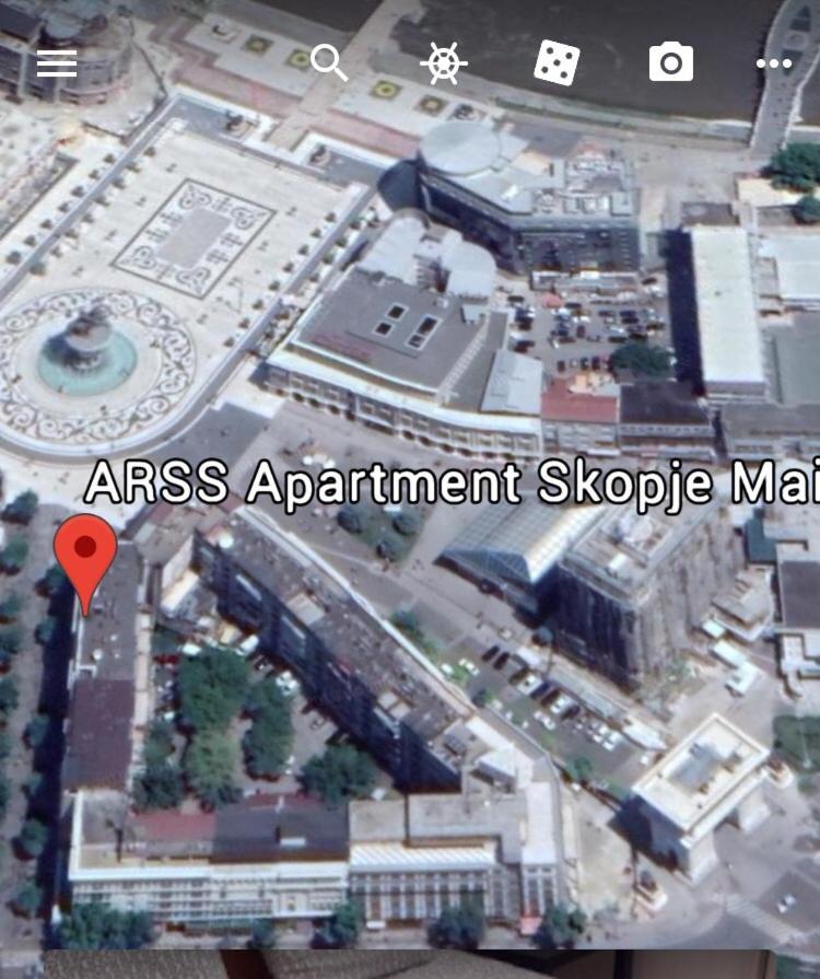 Arss Apartment Skopje Main Square מראה חיצוני תמונה